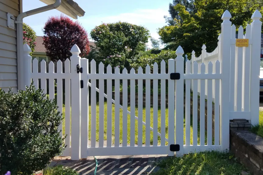 Expert fence installation experts serving Roberts, MT - D-Rock Boyz