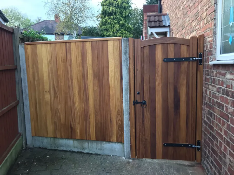 Professional privacy fencing for homes in Roberts, MT by D-Rock Boyz