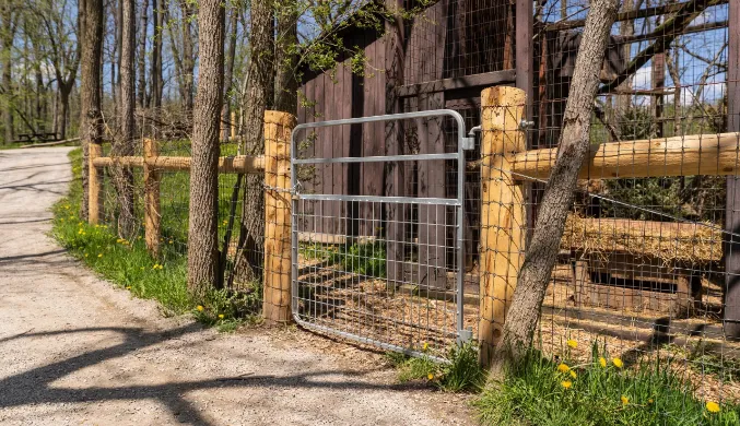 Top-rated vinyl fence installation experts serving Roberts, MT - D-Rock Boyz